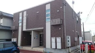 新潟県村上市山辺里【アパート】の外観