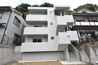 アイランドビル26【1階】の外観