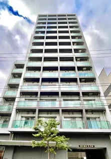 東京都新宿区市谷砂土原町2【マンション】の外観