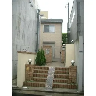 プランドール代官山【2階】の外観