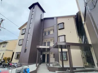 ロイヤル南生駒【1階】の外観