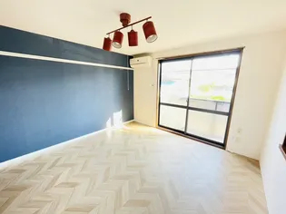 小畑ハイツB棟【1階】の居間