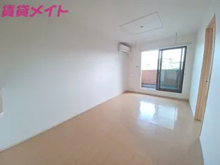 ラ・フレーズ塩浜II【2階】の居間