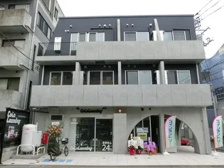 シェドゥーヴル世田谷給田【3階】の外観