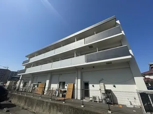 ロータス皆春【3階】の外観