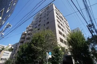 東京都新宿区新宿1【マンション】の外観