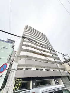 セレニテ本町東リアン【5階】の外観