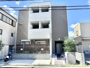 Regalia【3階】の外観