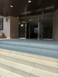 ローレルハイツ千里3号棟【1階】の地図