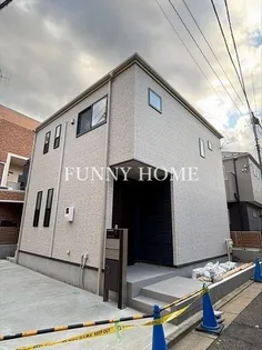 東京都世田谷区上北沢1【一戸建】の外観