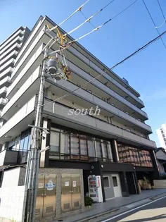 Deux Mille Une 東大阪(ドゥミルアン)【3階】の外観