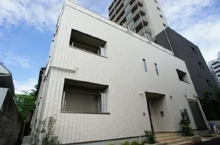 エミル新宿【2階】の外観