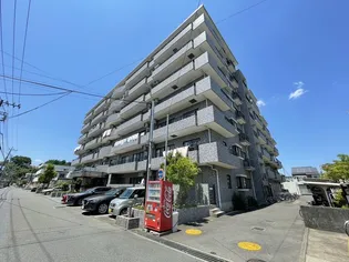 アトラクトマンショントムロの画像