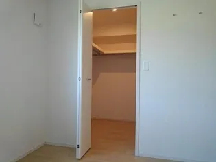 ハイ マウンテン【1階】の内装