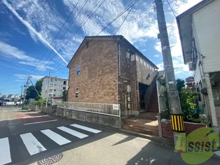 オーシャンハイツ【2階】の外観