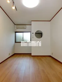 ノースヴィレッジ【1階】の居間