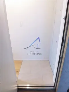 Ludens東新町【3階】の玄関