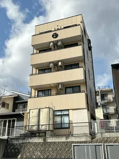 ファミーユ七の画像