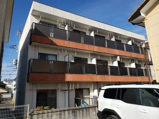 サングリッター【1階】の外観