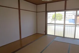 久藤アパートの居間