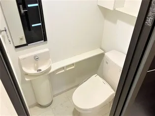 ワイズエステムコート北谷美浜センタータワー【9階】の内装