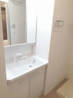 アゼリアガーデン【1階】の内装