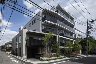 東京都世田谷区松原2【マンション】の外観