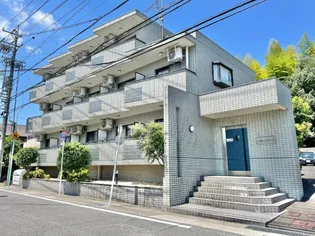 ベルコモンズ八幡山【1階】の外観