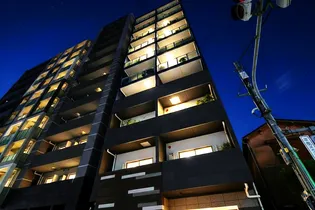 東京都新宿区榎町【マンション】の外観