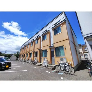 ジュネスアベニールC【1階】の外観