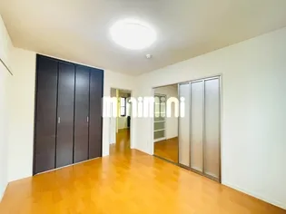 レジデンス末広【1階】の居間