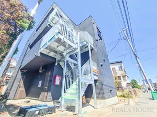 神奈川県横須賀市三春町1【アパート】の外観