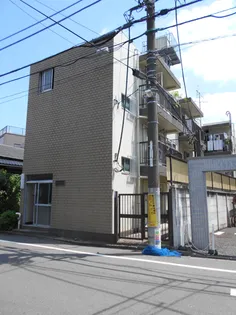 ハイツ英静【1階】の外観