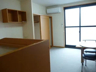 グランデール・リオ【3階】の居間