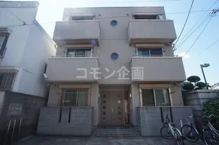 ヴィラージュ根岸【1階】の外観