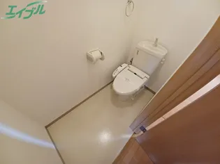 グリーンタウン伍番館【2階】の内装