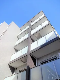 東京都中野区大和町1【マンション】の外観