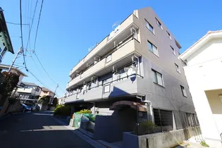 エストレーノの画像