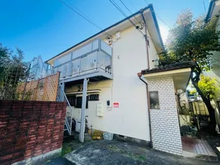 ハイツしの【2階】の外観