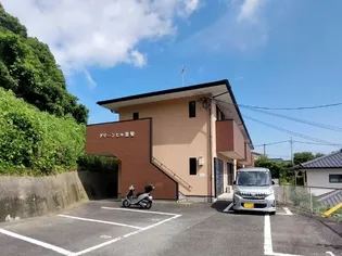 グリーンヒル黒髪【1階】の外観