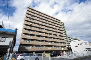 三向ハイツ元今泉【8階】の外観