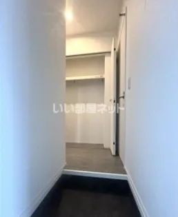 Growth GendouC棟【1階】の玄関