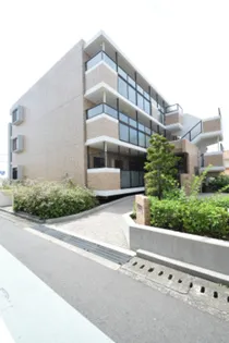 アインスローヤルの画像