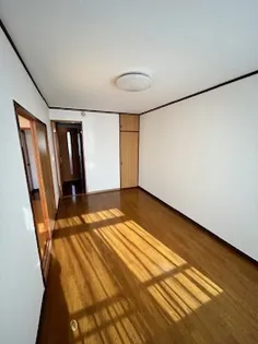 中里ハイツ【2階】の居間