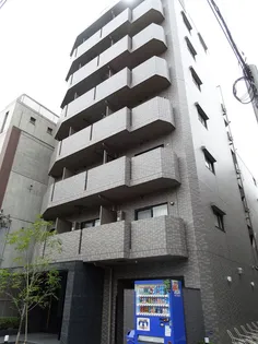 ルーブル白金高輪参番館【4階】の外観