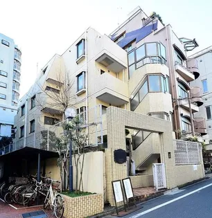 メゾン・ド・エテール【1階】の外観