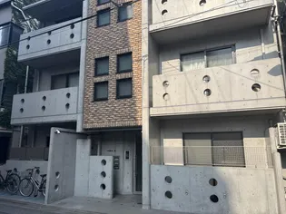 YOKE・III【1階】の外観