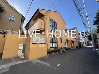 東京都中野区新井1【アパート】の外観