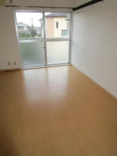 スカイコートはねだ【2階】の居間