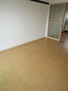 スカイコートはねだ【2階】の居間